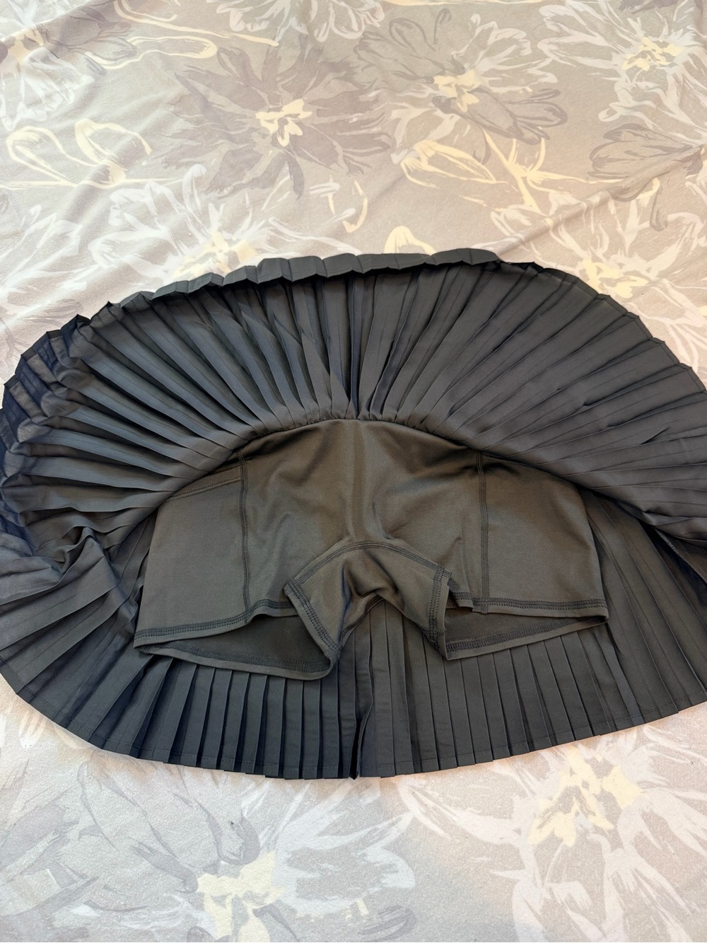 ALO Yoga Black Pleated Skater Skirt with Logo - Picture 6 of 7